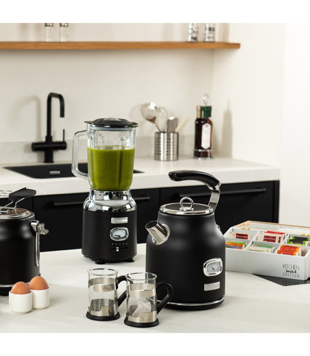 Westinghouse Βραστήρας 1.7lt 2200W Μαύρος