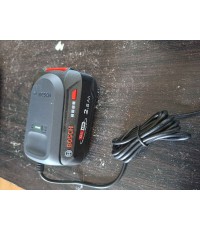 Bosch Σετ Μπαταρίας Λιθίου Χωρητικότητας 4Ah 18V με Φορτιστή Κωδικός: 1600A031T6 