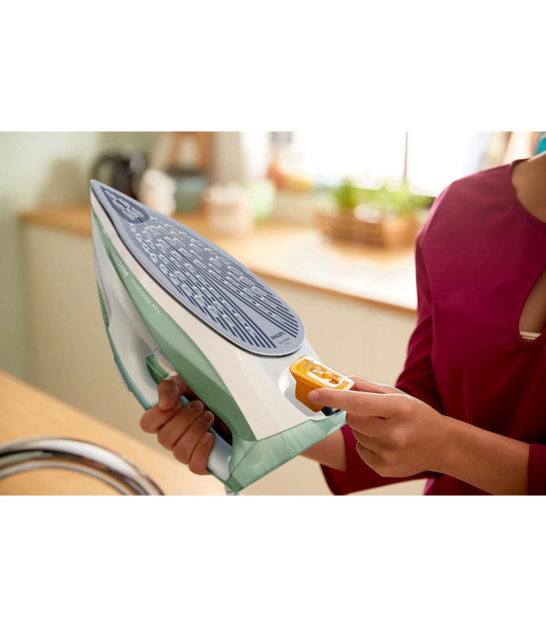 Philips Azur Σίδερο Ατμού 2600W με Αντικολλητική Πλάκα και Συνεχόμενη Παροχή Ατμού 45gr/min Green Κωδικός: DST7012/70 