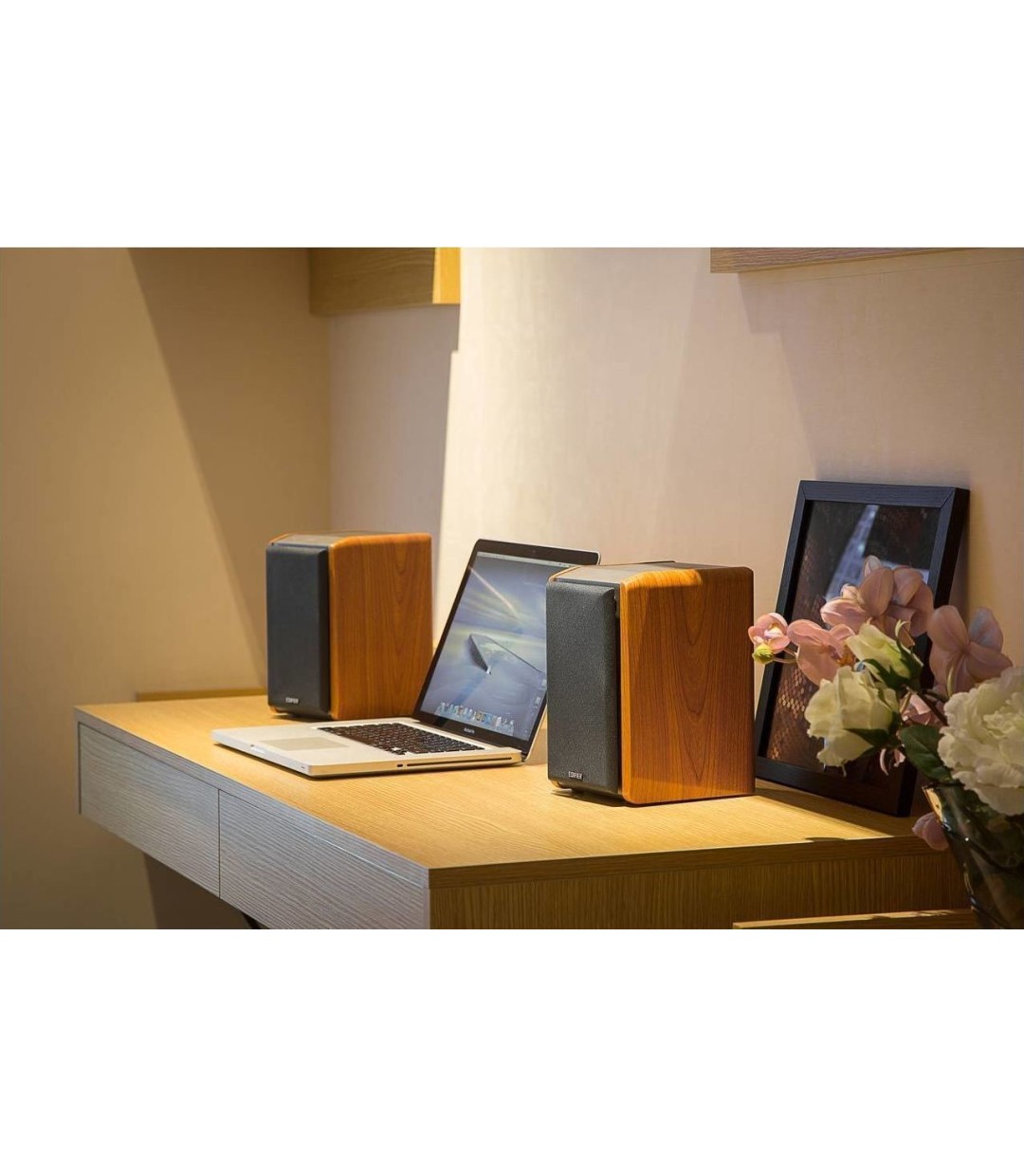 Edifier R1010BT Αυτοενισχυόμενα Ηχεία 2 Δρόμων με Bluetooth 24W (Ζεύγος) Καφέ