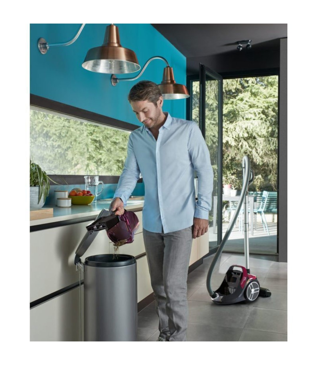 Rowenta RO7213 Silence Ηλεκτρική σκούπα με κάδο 2.5lt Μπορντό Rowenta RO7213 Silence Ηλεκτρική σκούπα με κάδο 2.5lt Μπορντό