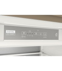 Whirlpool WH SP70 T122 Εντοιχιζόμενος Ψυγειοκαταψύκτης 394lt Total NoFrost Υ193.5xΠ69xΒ55.1εκ. Λευκός