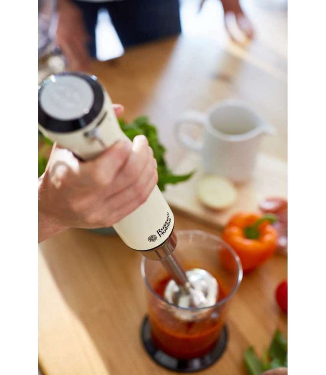Russell Hobbs Retro Vintage RH 25232-56 Ραβδομπλέντερ με Ανοξείδωτη Ράβδο 700W Μπεζ 