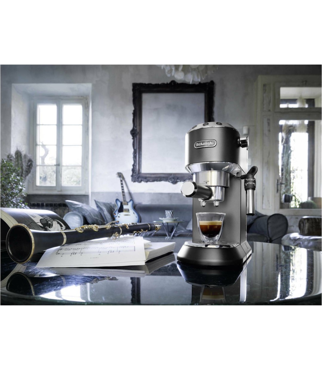 De'Longhi Dedica Pump Μηχανή Espresso 1300W Πίεσης 15bar Μαύρη EC 685 BK De'Longhi Dedica Pump Μηχανή Espresso 1300W Πίεσης 15bar Μαύρη EC 685 BK